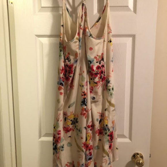 Cream & floral asymmetrical dress - Picture 2 of 3